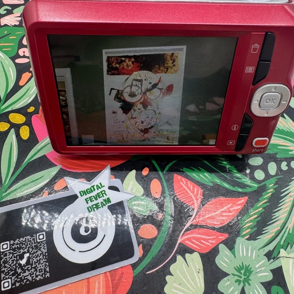 Kodak EasyShare C1450 Digital Camera Red 5x Optical Zoom Bundle Case SD Card